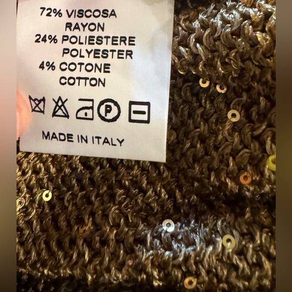 Roberto Collina Gold w/Sequence/ Flutter Sleeves/ Round neckline/ Italian Tunic - Picture 9 of 10